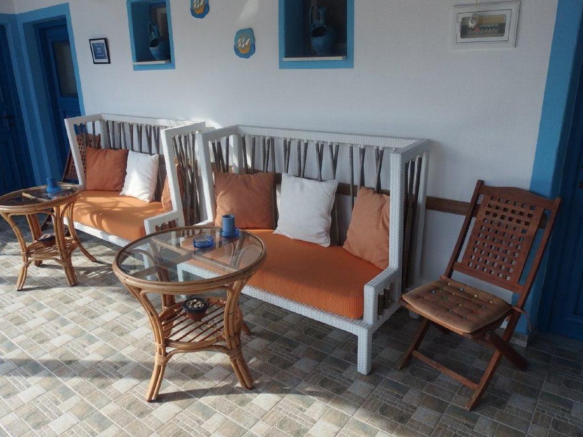 Pension Titika Katapola Exterior photo